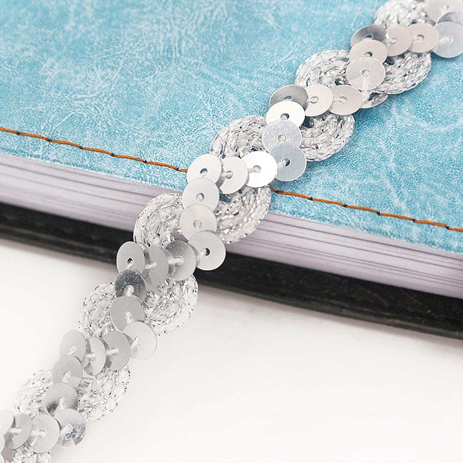 Ruban Pailleté Argenté 25 m x 15 mm pour Couture, DIY et Décoration de Fête - produit neuf issu de déstockage